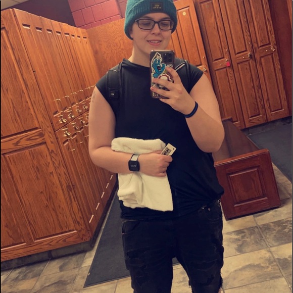 Meet your Posher, Rhe - Picture 1 of 2